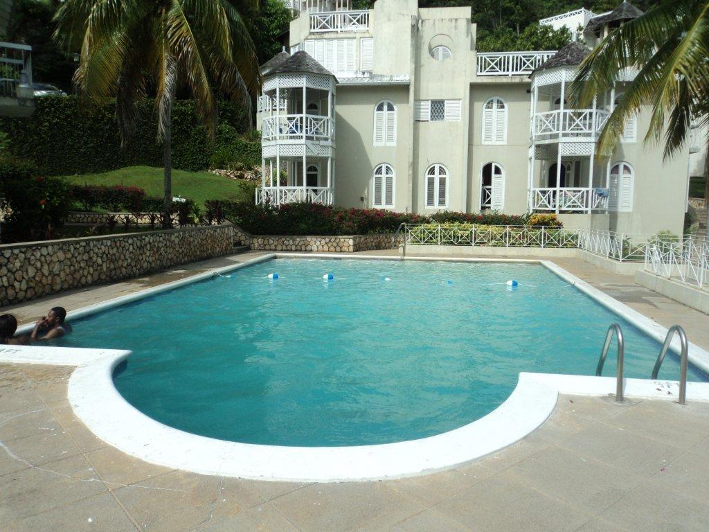 Chill On The Hill Apartment Ocho Rios Bagian luar foto